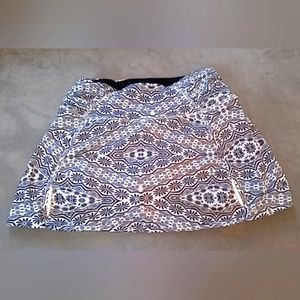 Athleta skirt with attached shorts XS
